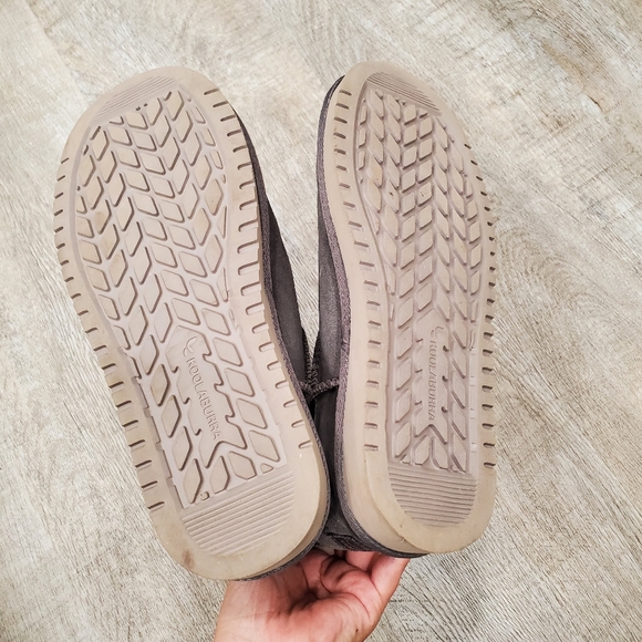 Koolaburra By Ugg Women's Gray Victoria Short Boot Size 6 $100 - Picture 9 of 9